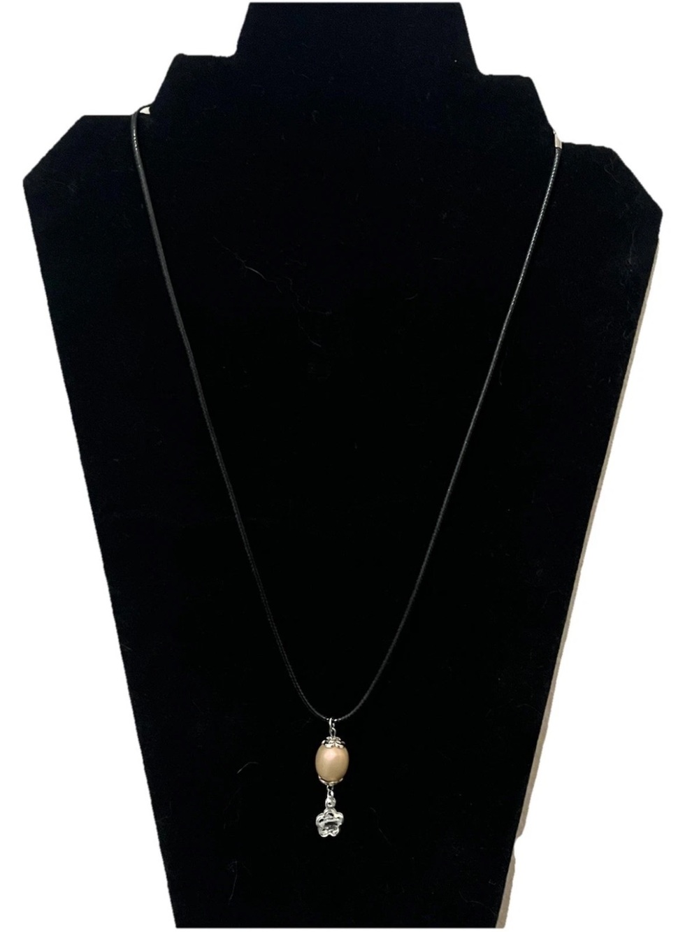 Handmade Silver Flower Oval Bead Pendant Necklace Black Leather Cord Statement